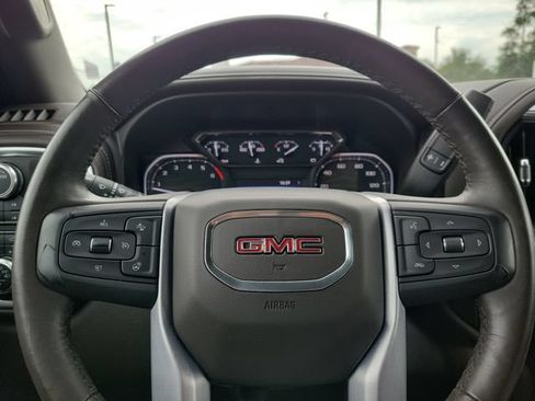 Used 2021 GMC Sierra 1500 SLT w/ SLT Premium Plus Package AWD/4WD image 11