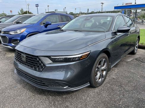 Used 2023 Honda Accord EX image 4