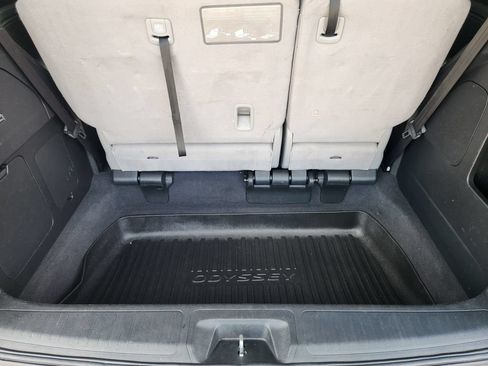 Used 2018 Honda Odyssey Elite image 25