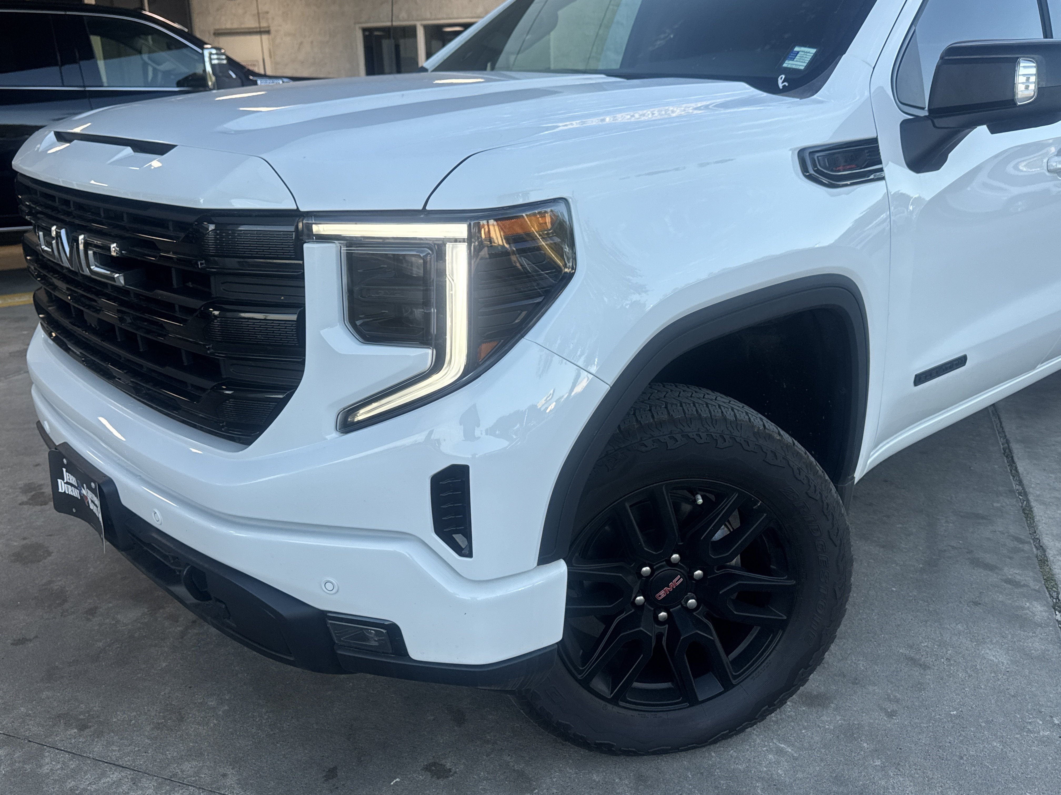 Used 2026 GMC Sierra 1500 Elevation w/ Elevation Premium Package AWD/4WD image 2