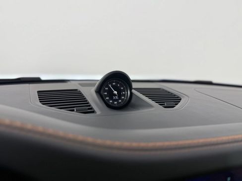 Certified 2025 Porsche 911 Carrera RWD image 29