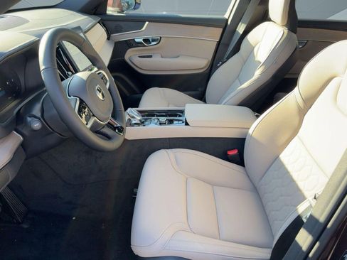 New 2026 Volvo XC90 B5 Plus w/ Protection Package image 5