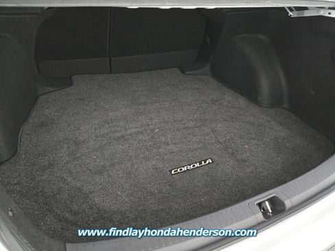Used 2020 Toyota Corolla LE w/ Carpet Mat Package (TMS) FWD image 18