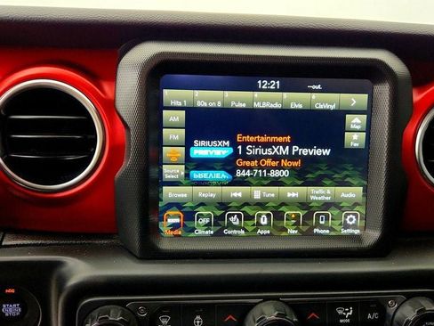 Used 2022 Jeep Gladiator Rubicon w/ Cold Weather Group AWD/4WD image 18