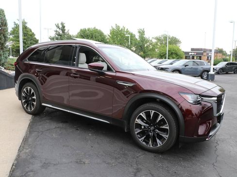 Certified 2026 MAZDA CX-90 Plug-In Hybrid w/ Premium Plus AWD/4WD image 6