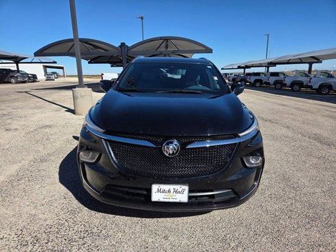 Used 2022 Buick Enclave Essence w/ Sport Touring Edition image 2