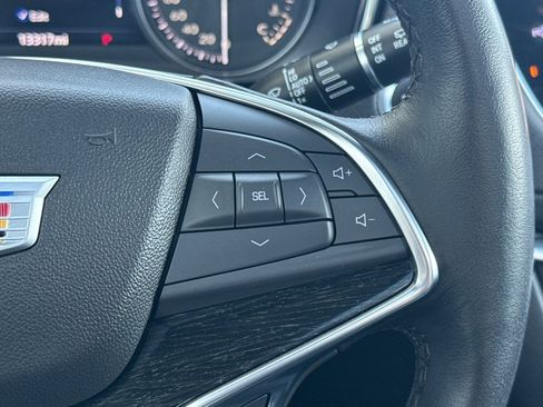 Used 2022 Cadillac XT5 Premium Luxury w/ Technology Package AWD/4WD image 30