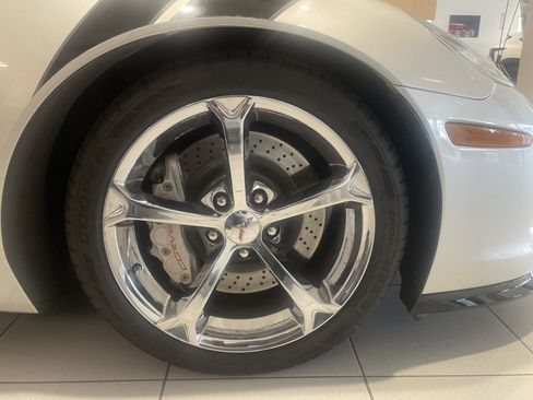 Used 2011 Chevrolet Corvette Grand Sport w/ Preferred Equipment Group image 28