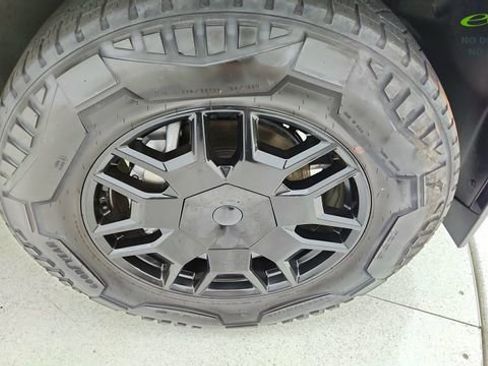 Used 2024 Tesla Cybertruck AWD Crew Cab image 53