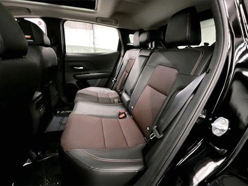 New 2026 Nissan Kicks SR image 10