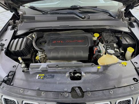 Used 2018 Jeep Compass Limited w/ Navigation Group image 31