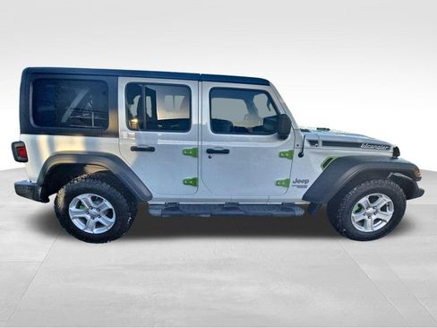 Used 2019 Jeep Wrangler Unlimited Sport S image 9