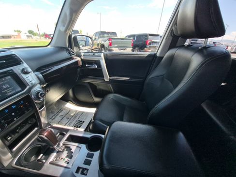 Used 2016 Toyota 4Runner Limited AWD/4WD image 27