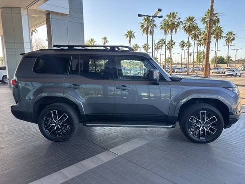 Used 2026 Lexus GX 550 AWD/4WD image 6