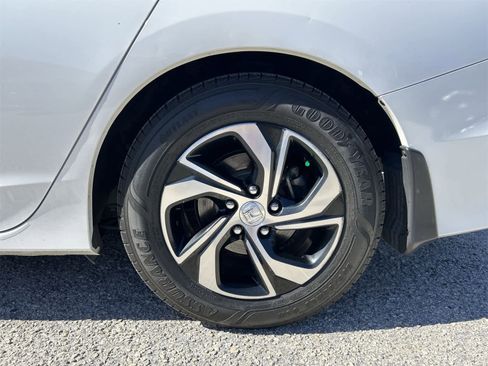 Used 2016 Honda Accord LX image 8