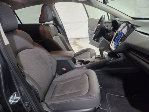 Used 2024 Subaru Crosstrek 2.0i Premium image 9
