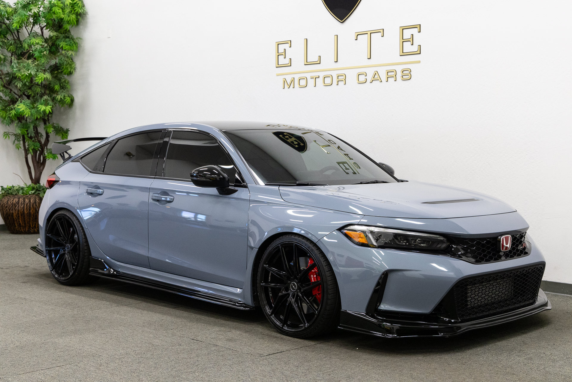 Used 2025 Honda Civic Type R image 9