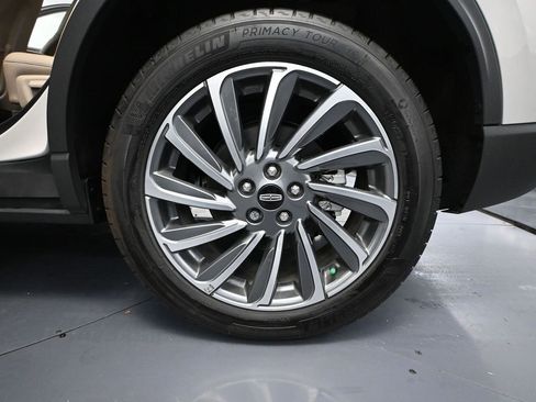 Used 2023 Lincoln Corsair Reserve image 13