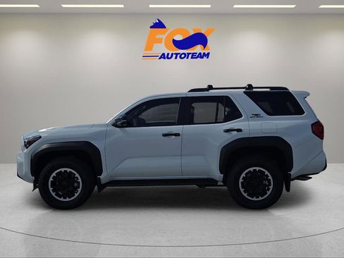 New 2026 Toyota 4Runner TRD Off-Road Premium AWD/4WD image 2