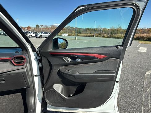 Used 2024 Chevrolet TrailBlazer RS image 17