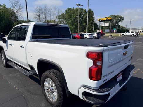Used 2022 Chevrolet Silverado 2500 High Country w/ Safety Package II AWD/4WD image 4