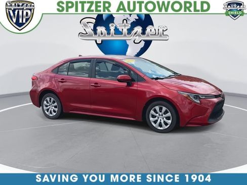 Used 2021 Toyota Corolla LE w/ Carpet Mat Package (TMS) FWD image 2