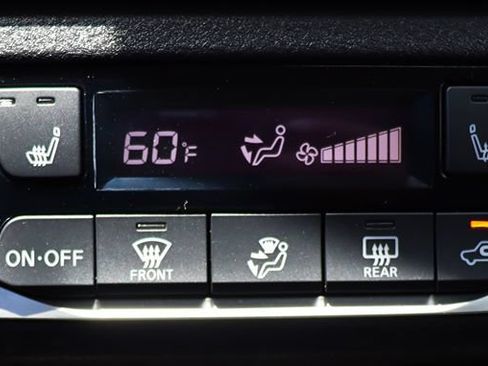 Used 2020 Nissan Kicks SR w/ SR Premium Package FWD image 44