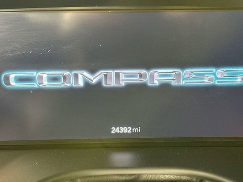 Certified 2025 Jeep Compass Trailhawk w/ Trailhawk Elite Group image 21