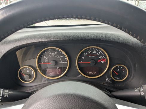 Used 2015 Jeep Wrangler Rubicon image 11