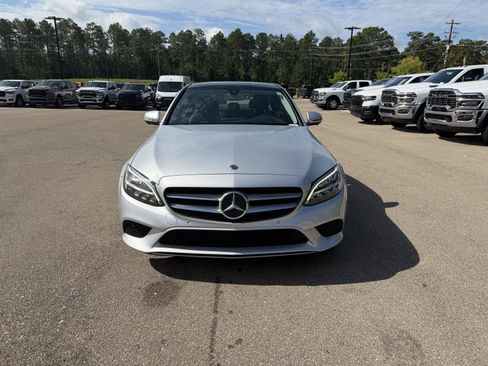 Used 2020 Mercedes-Benz C 300 Sedan image 2