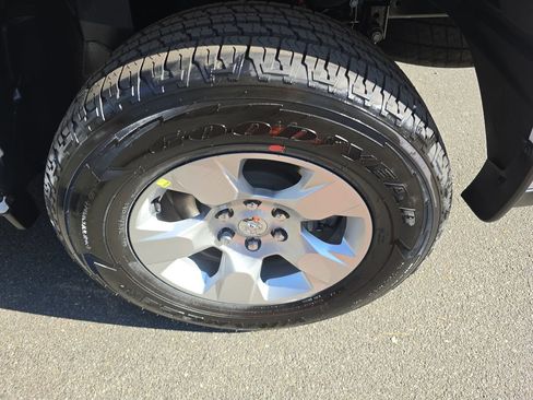 New 2026 RAM 1500 Big Horn image 32