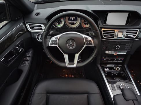 Used 2016 Mercedes-Benz E 250 Sedan image 13