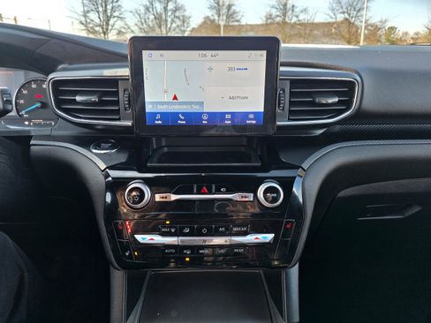 Used 2022 Ford Explorer ST-Line image 11