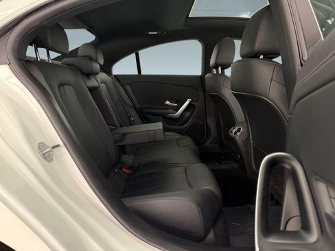 Used 2022 Mercedes-Benz CLA 250 image 25