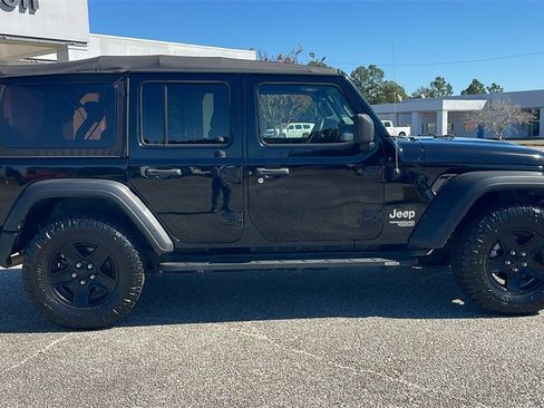 Used 2020 Jeep Wrangler Unlimited Sport image 9