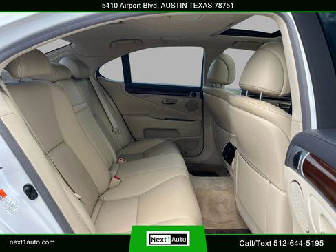 Used 2016 Lexus LS 460 w/ Comfort Package RWD image 33