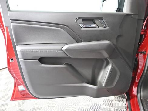 Used 2023 Chevrolet Colorado LT w/ LT Convenience Package III AWD/4WD image 18