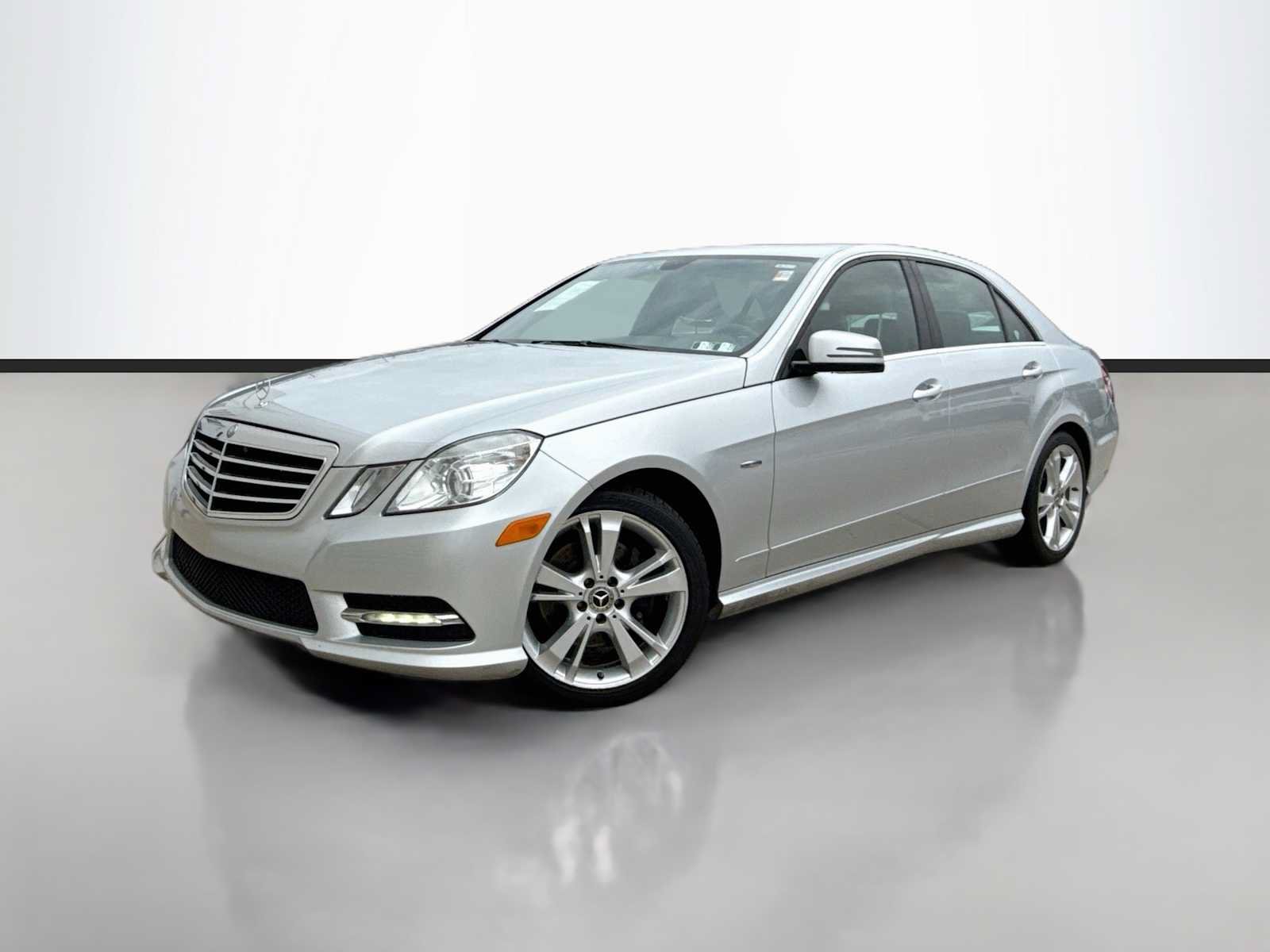 Used 2012 Mercedes-Benz E 350 4MATIC Sedan image 1