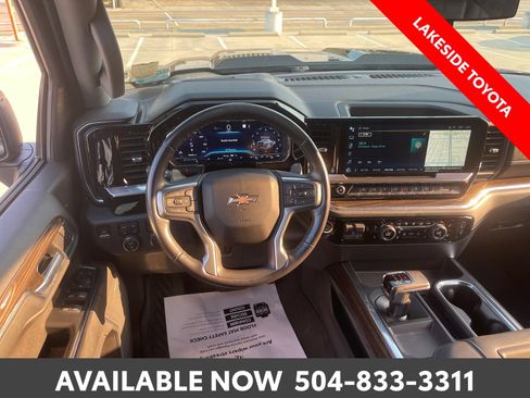 Used 2022 Chevrolet Silverado 1500 LT Trail Boss w/ LT Trail Boss Premium Package AWD/4WD image 21