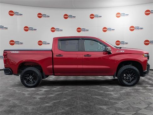 Used 2022 Chevrolet Silverado 1500 LT Trail Boss w/ LPO, Dark Essentials Package image 4