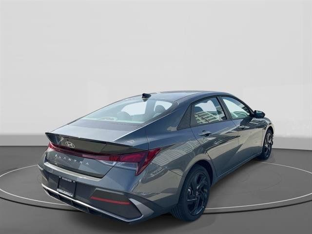 New 2026 Hyundai Elantra Sport FWD image 3