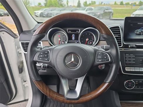 Used 2019 Mercedes-Benz GLS 550 4MATIC image 31