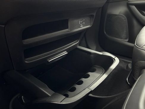 New 2027 Chrysler Pacifica Select AWD/4WD image 39