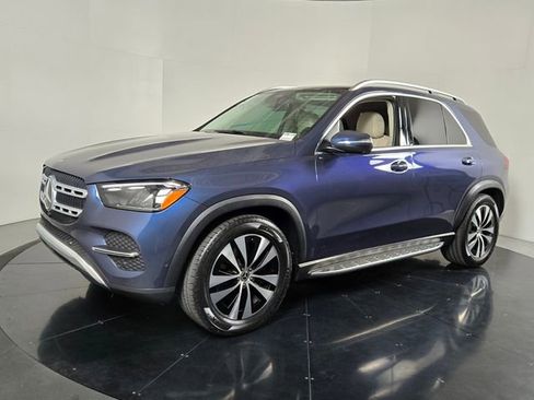 Used 2024 Mercedes-Benz GLE 350 4MATIC image 2