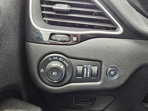 Used 2023 Jeep Cherokee Altitude Lux image 21