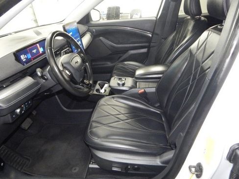 Used 2022 Ford Mustang Mach-E Select image 13