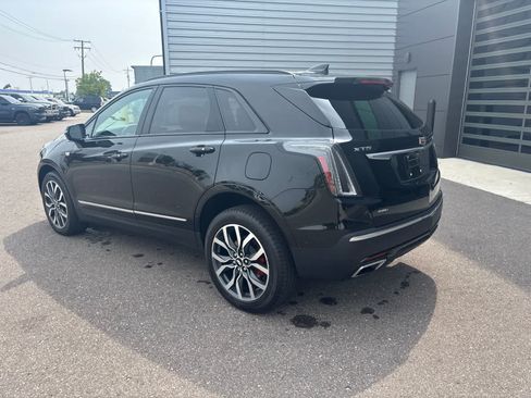 Used 2023 Cadillac XT5 Sportv w/ Platinum Package AWD/4WD image 3