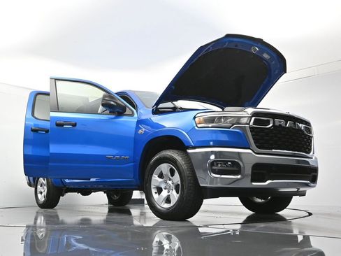New 2026 RAM 1500 4x4 Crew Cab image 49