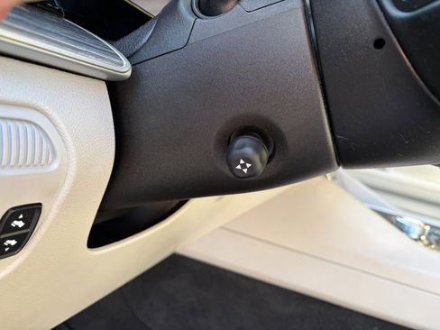 Used 2022 Jeep Wagoneer Series III w/ Convenience Group I image 16