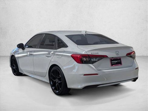 Used 2023 Honda Civic Sport image 8